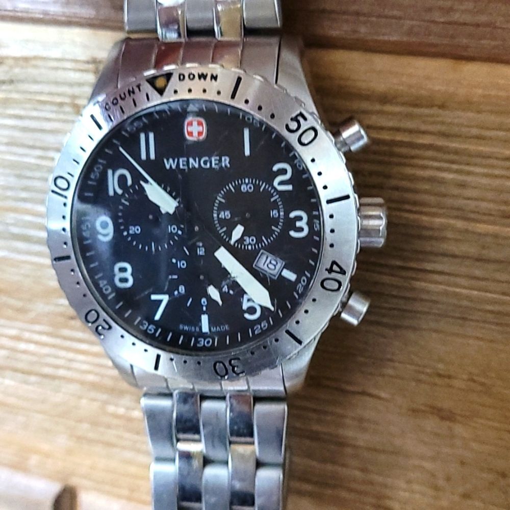 Wenger Swiss Military Chronograph Watch Mens VINTAGE TIMEPIECE COLLECTOR